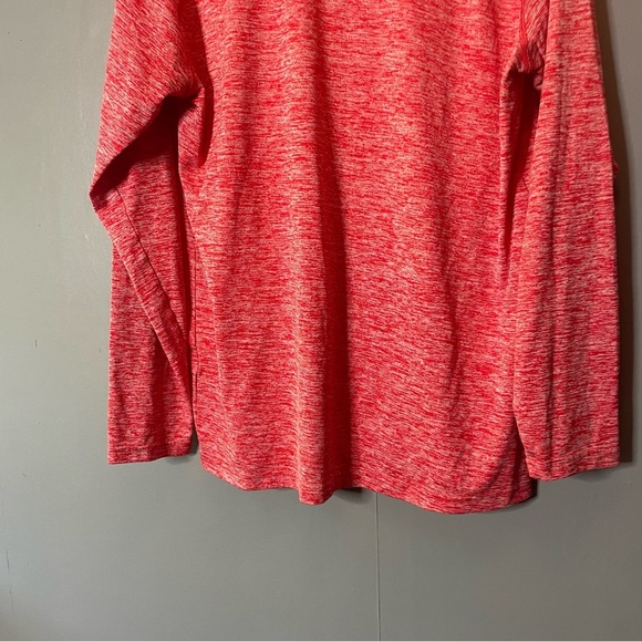Under Armour men’s heathered Red Pullover quarter zip size medium - Picture 8 of 8